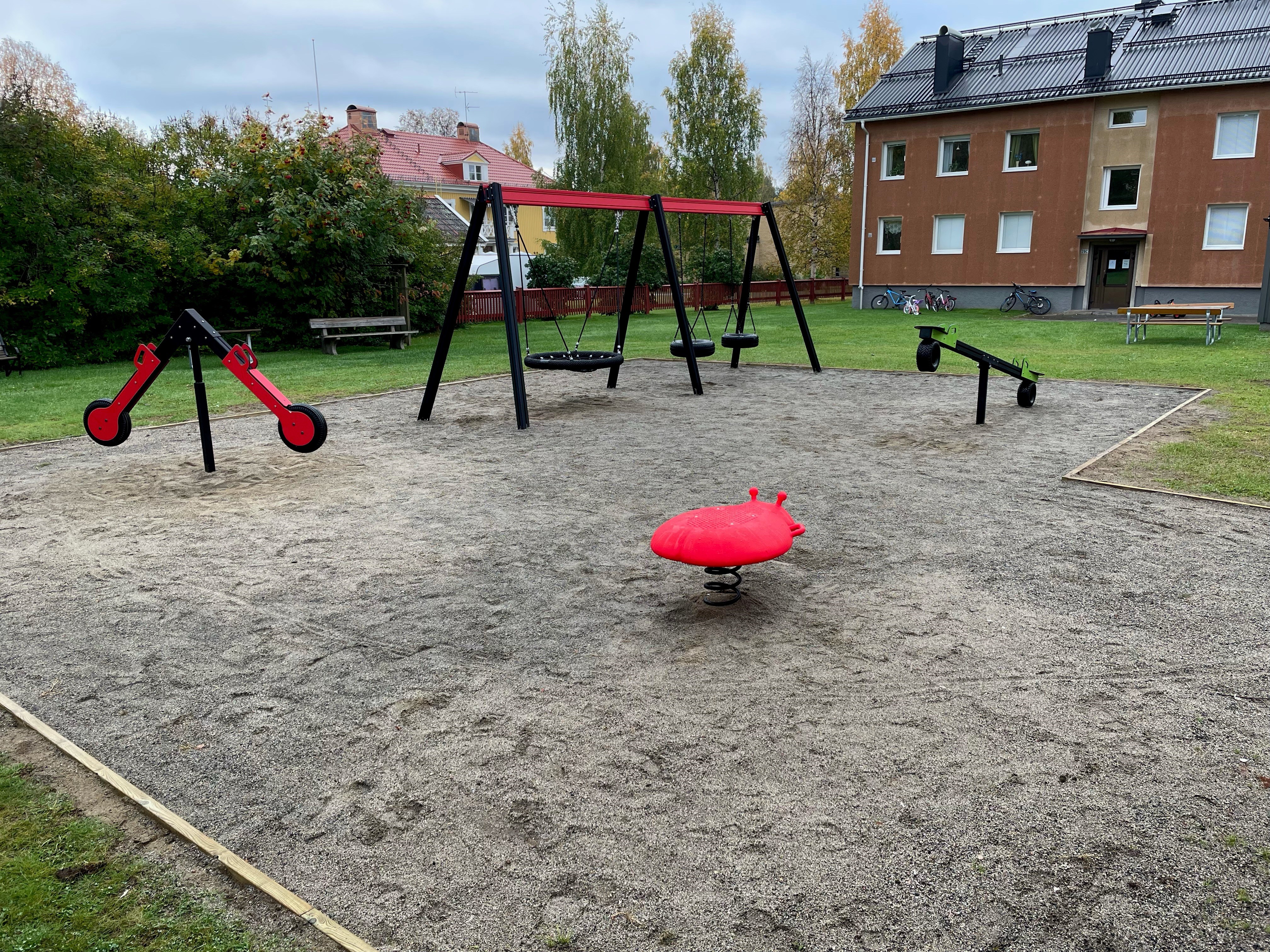 lekpark bångvägen 28